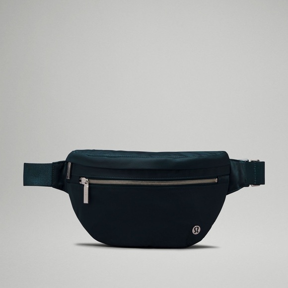 lululemon athletica Handbags - Lululemon City Adventurer Belt Bag 2.5L (submarine)